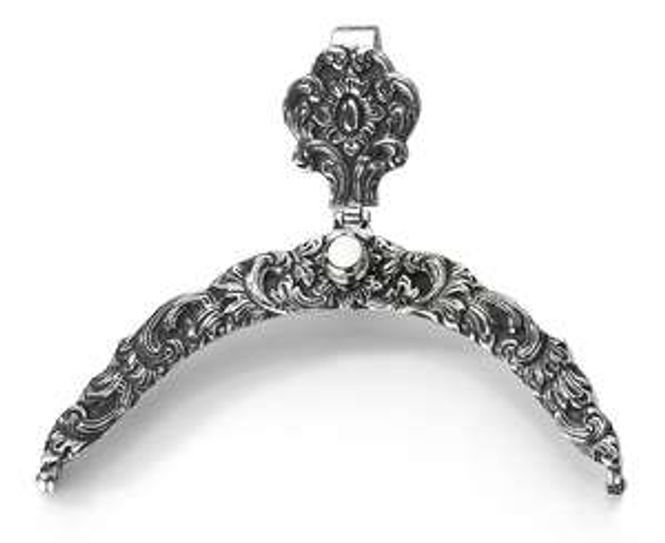 Hovedbilde Veskelås plett Romerike oksidert