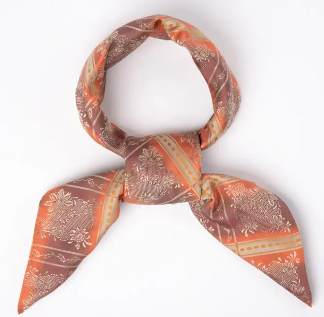 Hovedbilde Silkeskjerf Maria 47